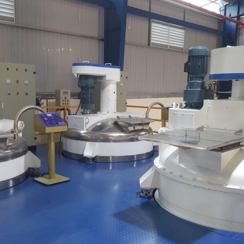 Hệ thống máy trộn sơn công nghiệp